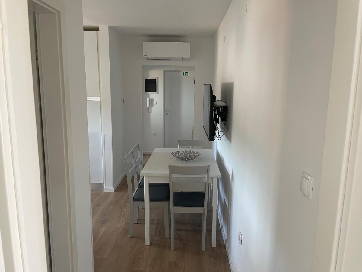 APP Robi Apartment Novigrad Istria Exterior foto